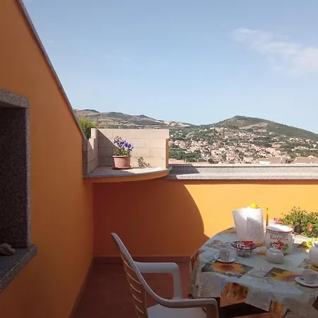 Casa Girasole Apartment *